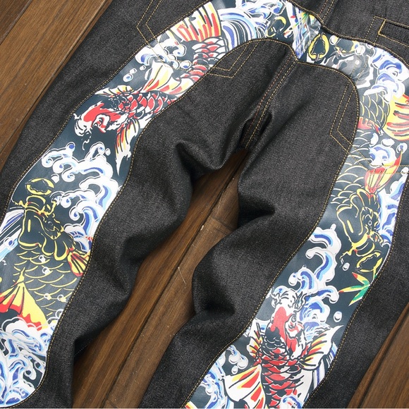 Evisu woMen's Artistic Denim Jeans - Picture 7 of 12